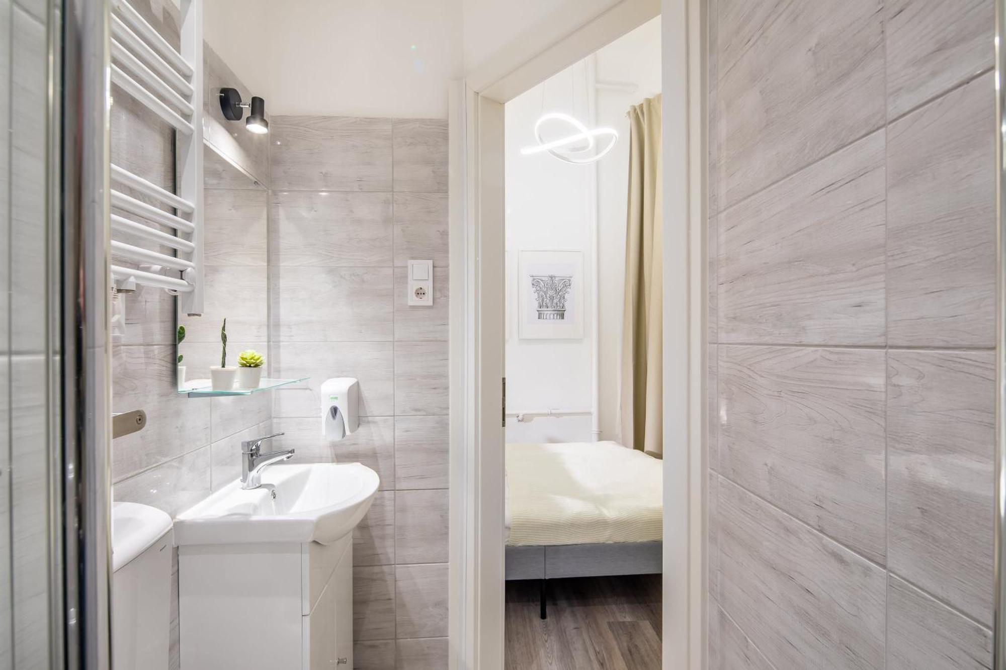 Very Central - Small Studio For Solo Traveller Boedapest Buitenkant foto